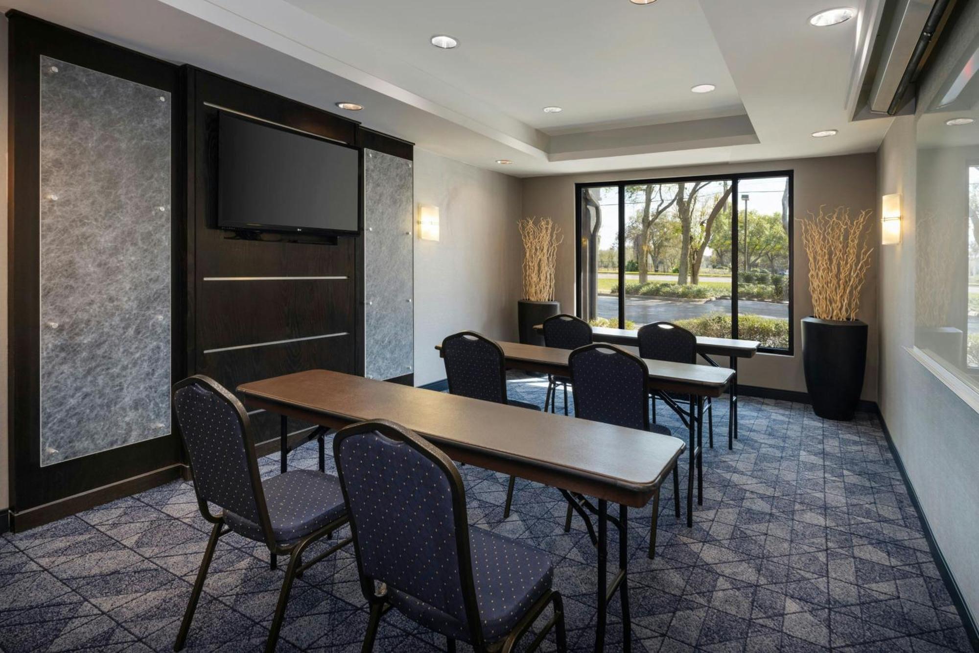Courtyard Tampa North / I-75 Fletcher Exterior foto